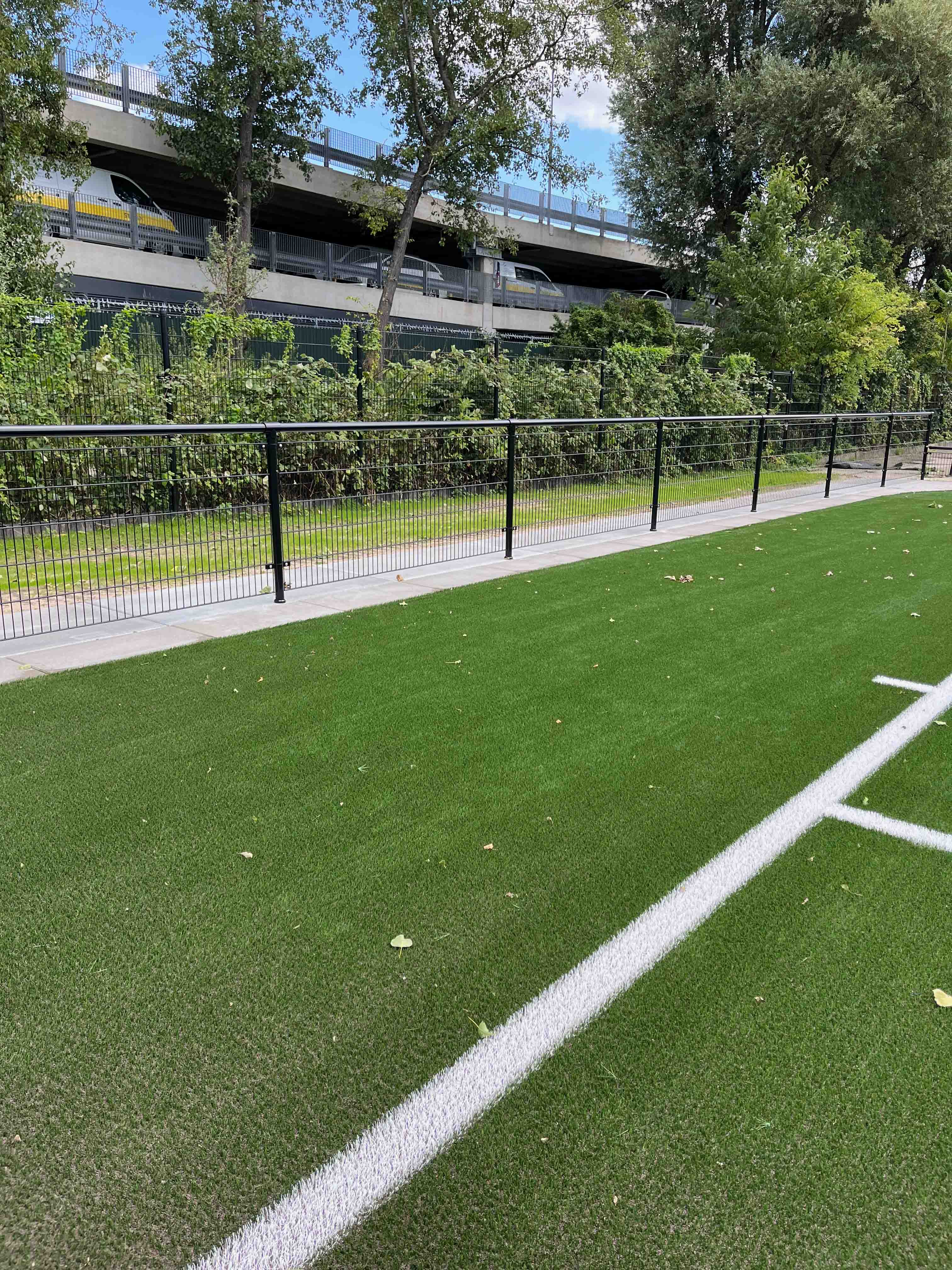 Voetbalveld FCB-HWD