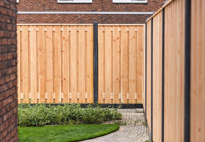 Hout beton schuttingen